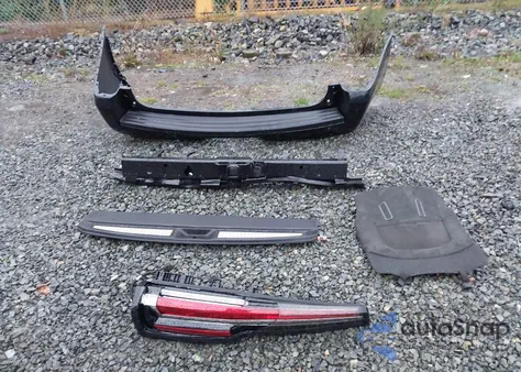 2018 Cadillac Escalade Esv Platinum z USA, uszkodzony, nr VIN 1GYS4KKJXJR250044